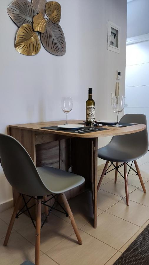 Rock & Roll 2 - Modern Apartment In Trikala 외부 사진