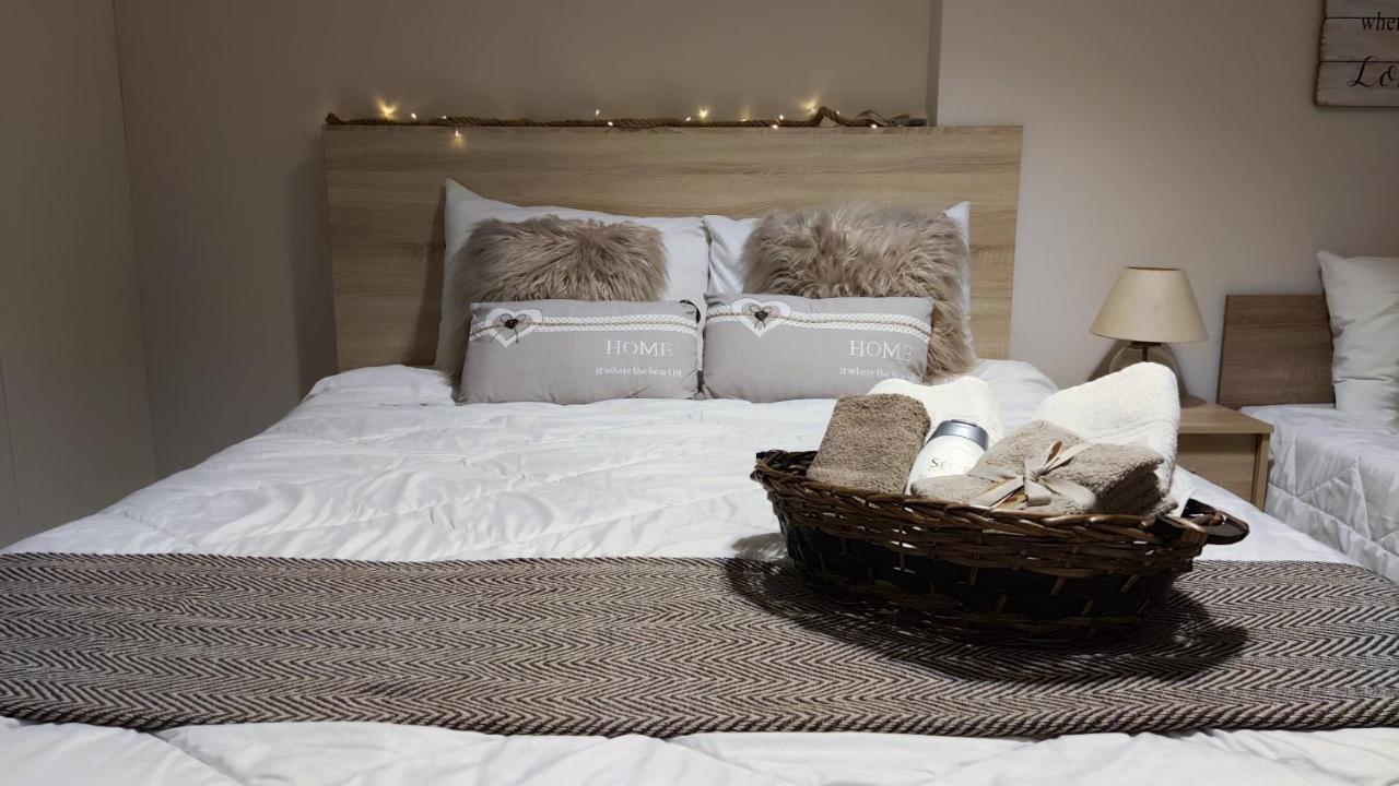 Rock & Roll 2 - Modern Apartment In Trikala 외부 사진